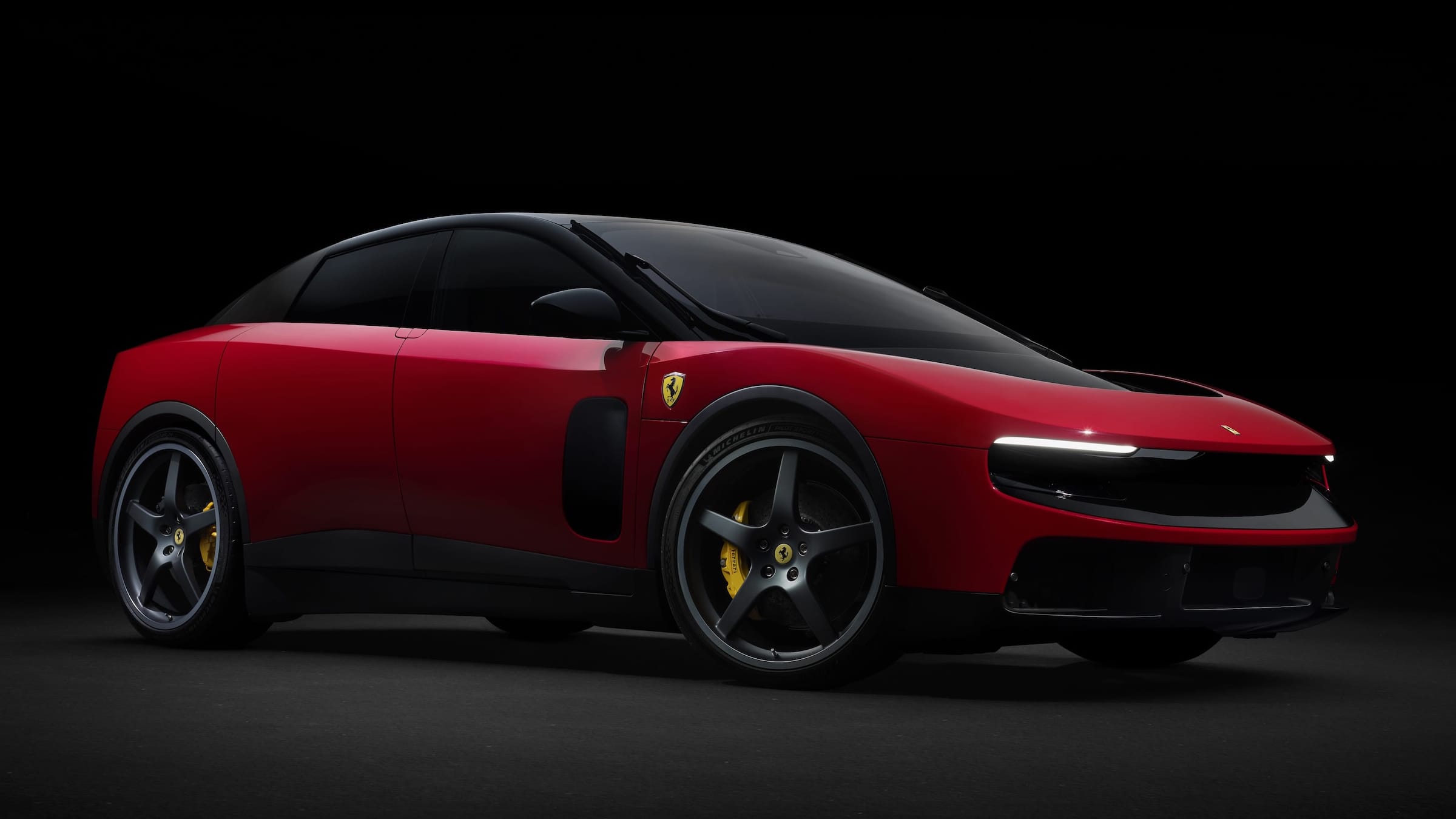 Ferrari Luce, première voiture électrique de Maranello designée par Jony Ive et Marc Newson