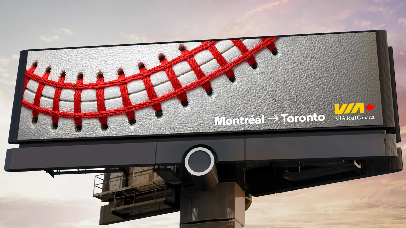 VIA Rail x Cossette, balle de baseball dont la couture devient une voie ferrée Montréal Toronto, campagne mai 2026